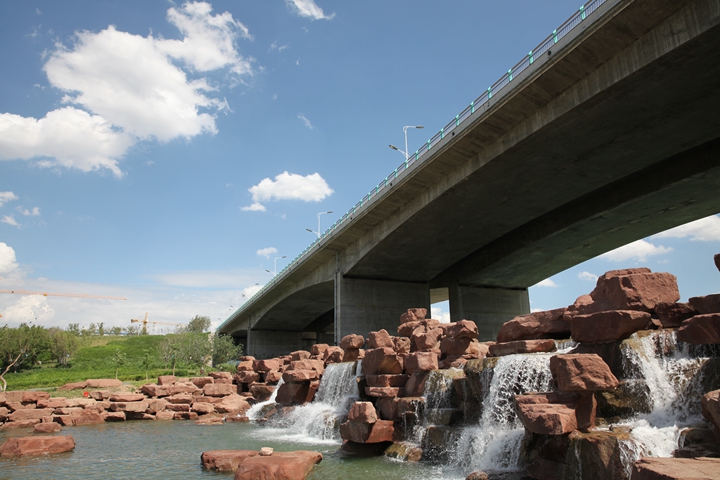 烏魯木齊經(jīng)濟(jì)技術(shù)開(kāi)發(fā)區(qū)北二路橋梁工程